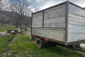 Rimorchio agricolo trazionto 50 qli zaccaria