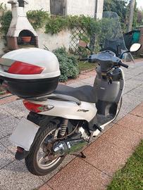 scooter lxr peugeot  200