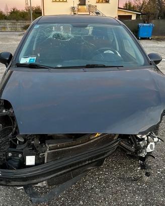 Ricambi usati Fiat grande punto 1.4 b/met 350A1000