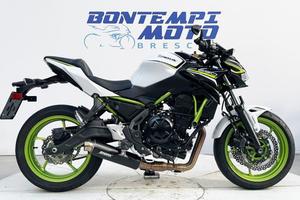 KAWASAKI Z 650 - SOLO 8000 KM !!! PAT A2 35 KW