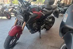 Honda CB 125 R abs Permute finanziamento garanzia