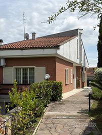 Appartamento di 100 m² con più di 5 locali a Guido