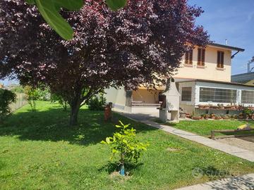 Villa di 307 m² con 5 locali e box auto doppio a M