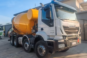 Iveco Trakker 500 Betoniera 8x4 E6