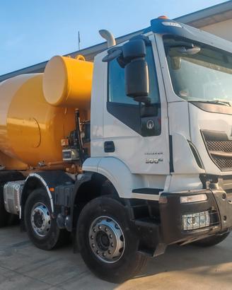 Iveco Trakker 500 Betoniera 8x4 E6