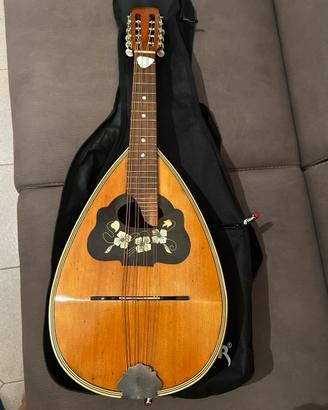 Mandola
