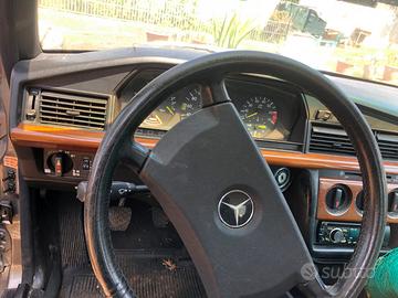 Mercedes 190 benzina GPL anno 1988 asi