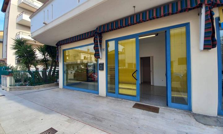 Locale Commerciale - Tortoreto