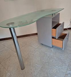 Tavolo manicure Ferrara