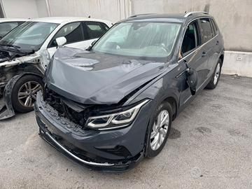 VW Tiguan 2.0 TDI 150 CV DSG Elegance-2021
