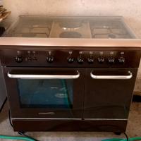 Cucina A Gas Forno Elettrico Marrone La Germania