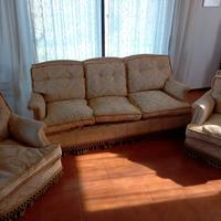 Salotto Giorgetti in tessuto broccato