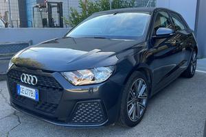AUDI A1 SPB 30 TFSI IDENTITY BLACK