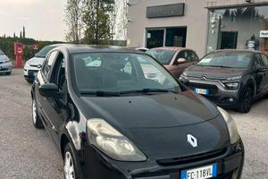 Atuo per neopatentati