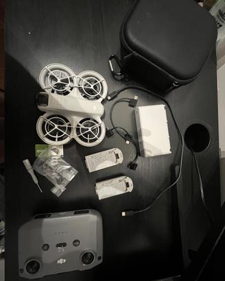 DJI Neo completo,RC-N3, 2 batterie,hub di ricarica