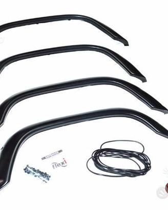 Kit di 4 Parafanghi Maggiorati Neri ( 5 Cm)
