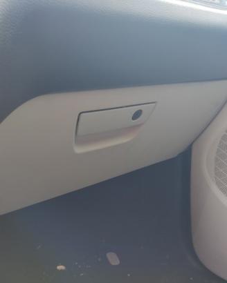 Cassetto portaoggetti LANCIA VOYAGER del 2013