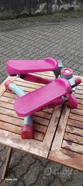 Attrezzo step per esercizi gambe