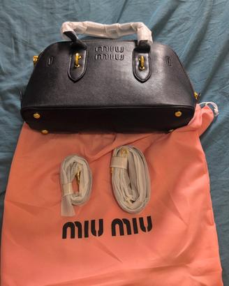 borsetta Miu Miu nuova mai indossata 