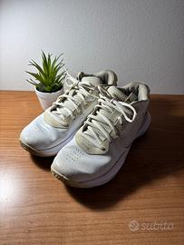 Sneaker Under Armor LockDown 6