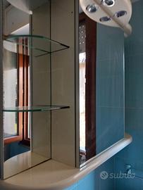 Specchio bagno con pensile laterale