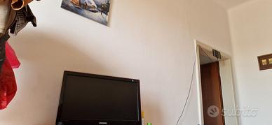 Televisore Samsung 23 pollici con decoder incorpor