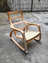 Poltrona a dondolo Ikea - Poang