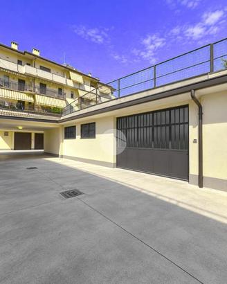 CAPANNONE A OSIO SOTTO