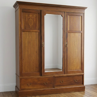 Armadio Antico a 3 Ante in Legno Pregiato
