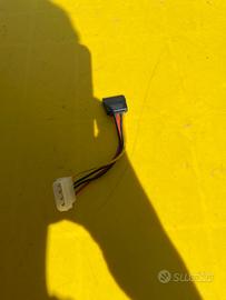 Molex—->sata adattatore