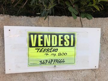 Terreno 800 mq fronte strada via Bessarione