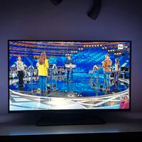 TV Philips 42" Serie 7000 Top di Gamma - Ambilight