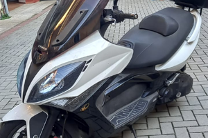 Kymco 500 a Teggiano ( SA)
