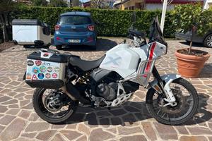 Ducati DesertX con garanzia 2026