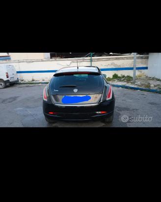 lancia delta paraurti pisteriore 