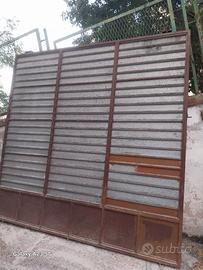 Portone zingato con guide scorrevoli