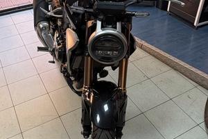 Honda cb 300