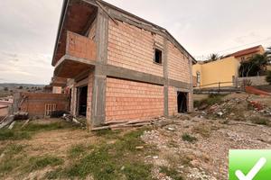 Villa Di Nuova Costruzione Panoramica Con Giardino
