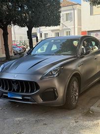MASERATI GRECALE GRIGIO OPACO