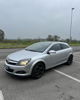 Opel Astra GTC 1.7 - ideale per comerc/ricambi