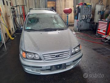 ricambi per toyota picnic anno 1999