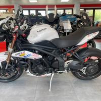 Triumph speed triple 1050