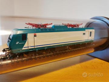 Locomotiva Vitrains E.464.579