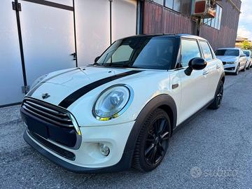 MINI Cooper D 1.5 Cooper D Business 5 porte
