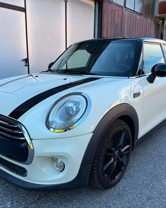MINI Cooper D 1.5 Cooper D Business 5 porte