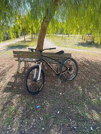 Merida Juliet 100 Wheelie