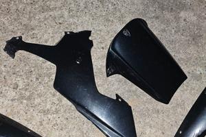 Carene più selle R1 2003