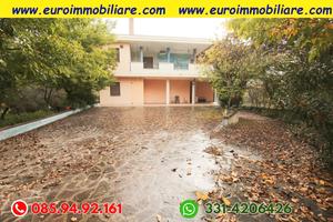 Casa singola con giardino a 5 minuti dal mare