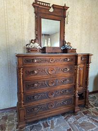 Antico comò in noce con specchiera e piano in marm