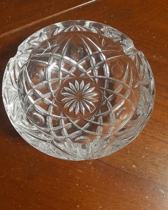 Posacenere in vetro.